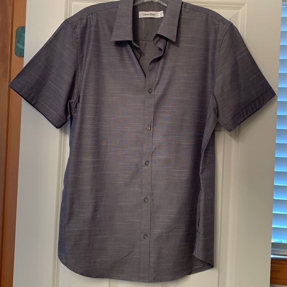 Calvin Klein shirt - Picture 1 of 3